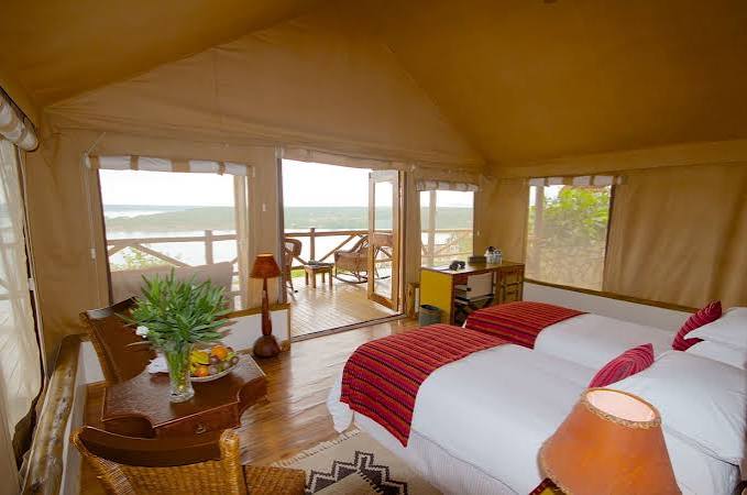 | Uganda Gorilla Tour Enganzi game lodge